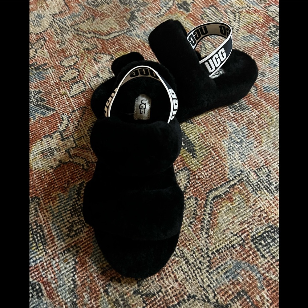 Super soft Ugg slides